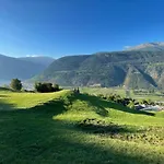 Lodge Visperblick 24-7 Parkplatz Und Fruehstueck Inkl *