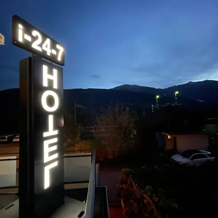 Lodge Visperblick 24-7 Parkplatz Und Fruehstueck Inkl *